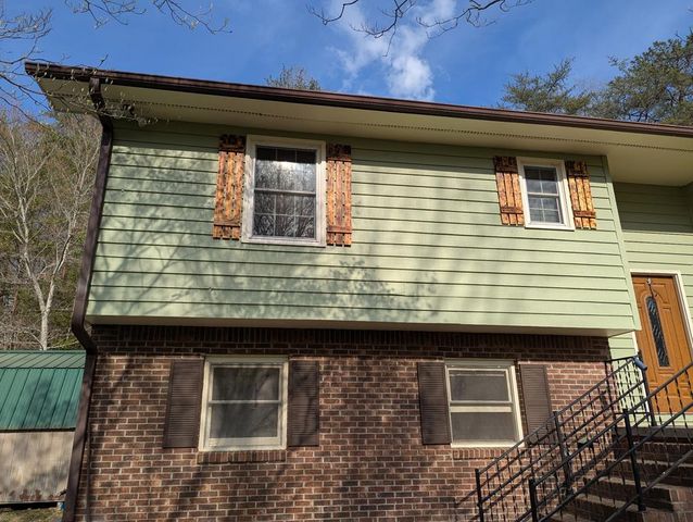 488 West Cherry, Hayesville, NC 28904