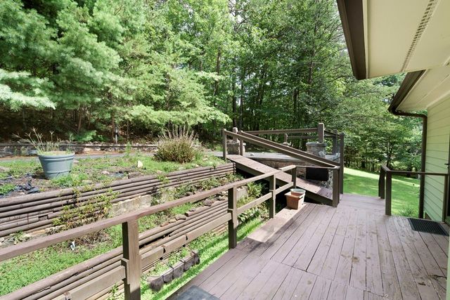 488 West Cherry, Hayesville, NC 28904