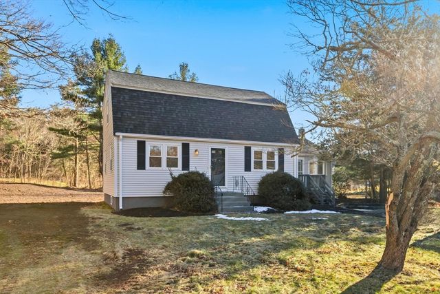 553 Union St, East Bridgewater, MA 02333