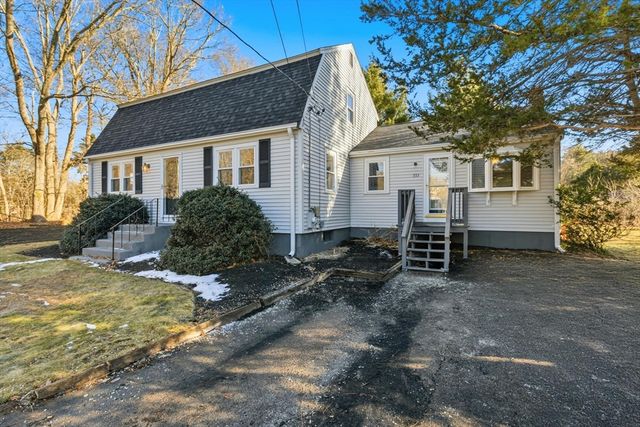 553 Union St, East Bridgewater, MA 02333