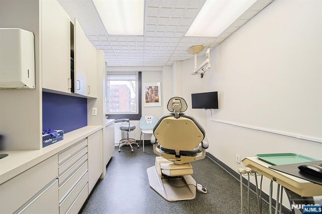 2185 Lemoine 1JJ, Fort Lee, NJ 07024
