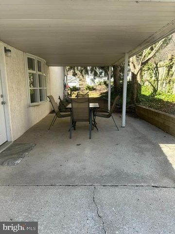 1202 REBEL HILL RD, Conshohocken, PA 19428