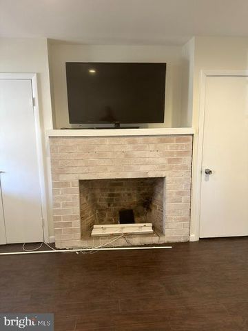 1202 REBEL HILL RD, Conshohocken, PA 19428
