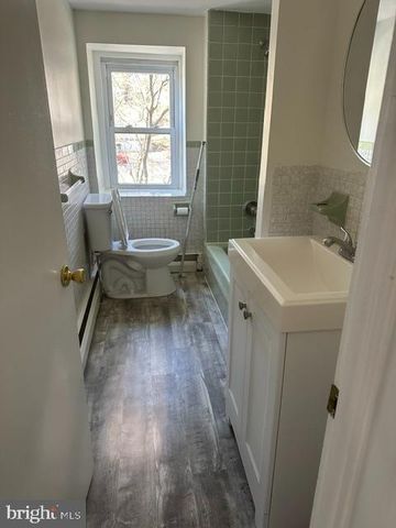 1202 REBEL HILL RD, Conshohocken, PA 19428