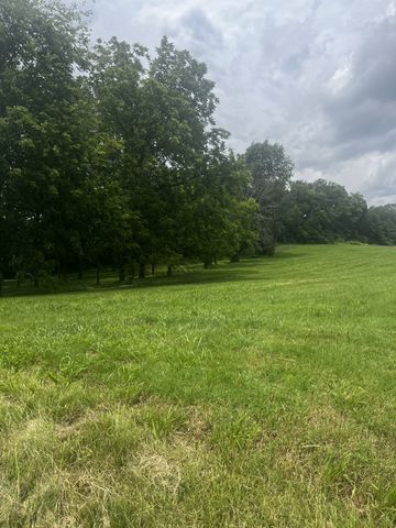 1791 Hartsville Pike, Gallatin, TN 37066