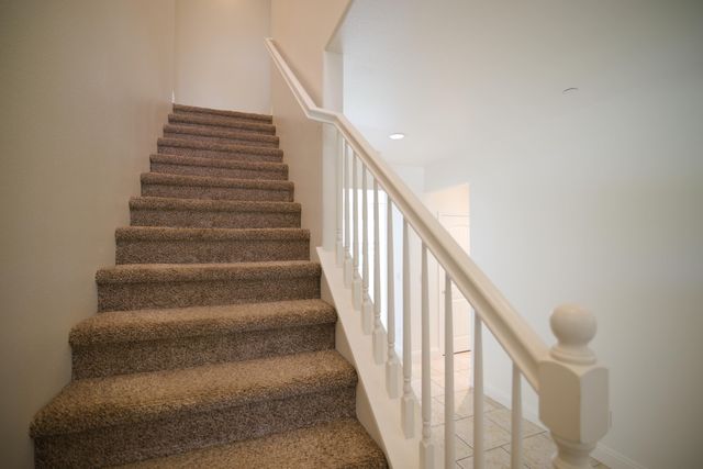 2160 N Stokes Court, Visalia, CA 93291