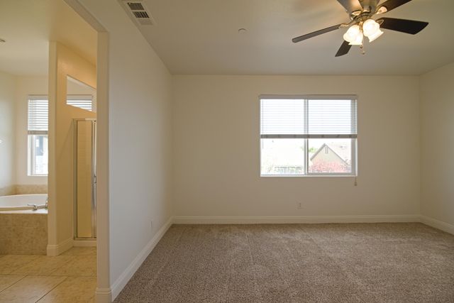 2160 N Stokes Court, Visalia, CA 93291