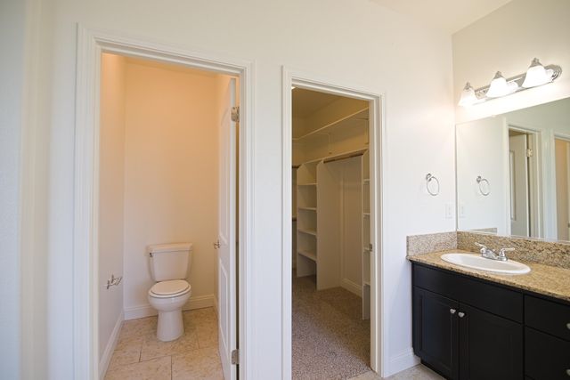 2160 N Stokes Court, Visalia, CA 93291