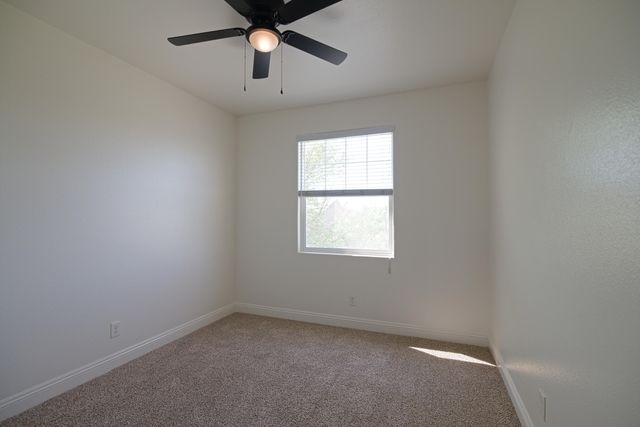 2160 N Stokes Court, Visalia, CA 93291