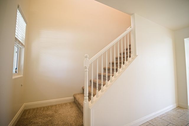 2160 N Stokes Court, Visalia, CA 93291