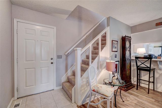 20 Coventry Court, Edmond, OK 73012