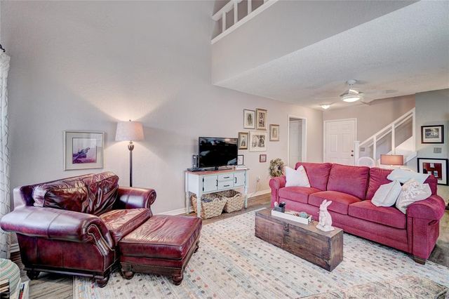 20 Coventry Court, Edmond, OK 73012