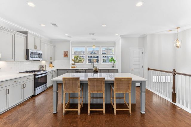 1555 Moss Spring Road, Mount Pleasant, SC 29466