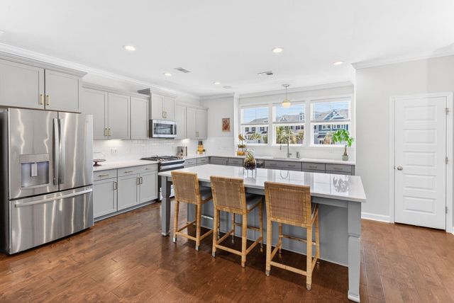1555 Moss Spring Road, Mount Pleasant, SC 29466