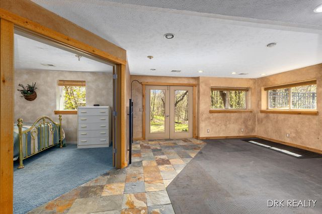 5900 Cannon Hills Drive NE, Ada, MI 49301