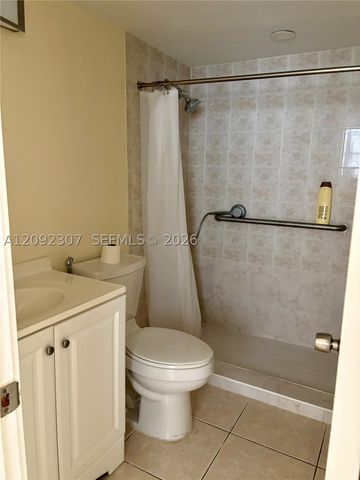 5050 NW 7th St 309, Miami, FL 33126