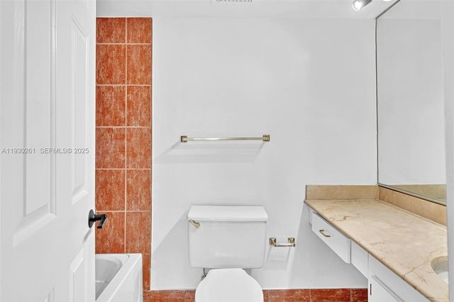 6770 Indian Creek Dr 10B, Miami Beach, FL 33141