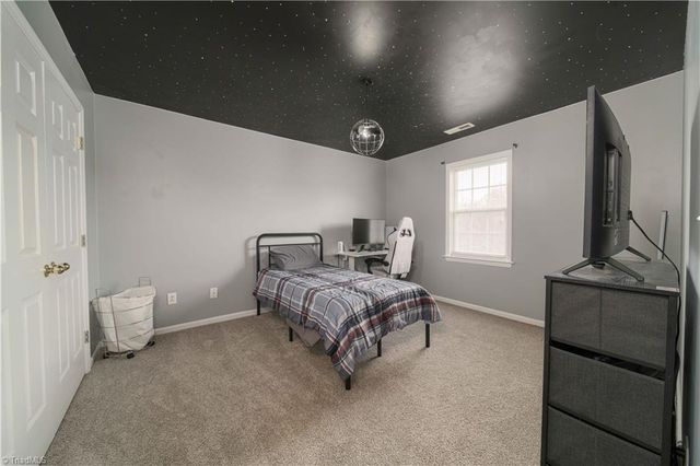 4100 Tolley Ridge Lane, Winston-salem, NC 27106