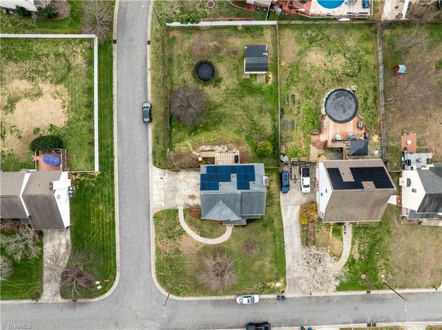 4100 Tolley Ridge Lane, Winston-salem, NC 27106