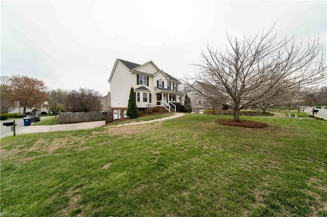 4100 Tolley Ridge Lane, Winston-salem, NC 27106