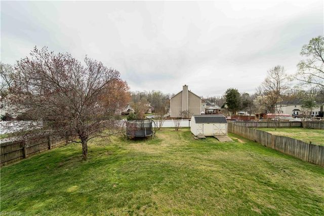 4100 Tolley Ridge Lane, Winston-salem, NC 27106