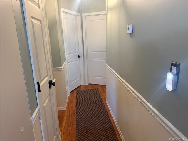 15 3rd Avenue, East Rockaway, NY 11518