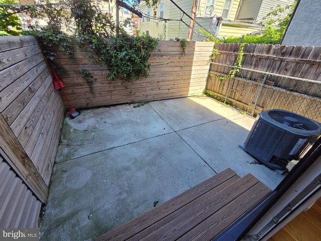 2662 BRADDOCK ST, Philadelphia, PA 19125