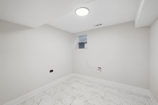 8718 S Euclid Avenue, Chicago, IL 60617