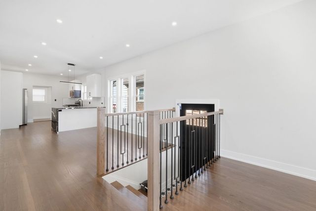 8718 S Euclid Avenue, Chicago, IL 60617