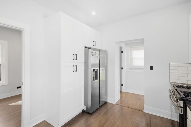 8718 S Euclid Avenue, Chicago, IL 60617