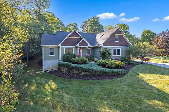 6240 Hiawatha Road, Whitmore Lake, MI 48189
