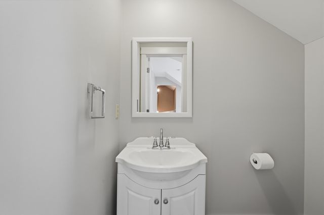 6240 Hiawatha Road, Whitmore Lake, MI 48189