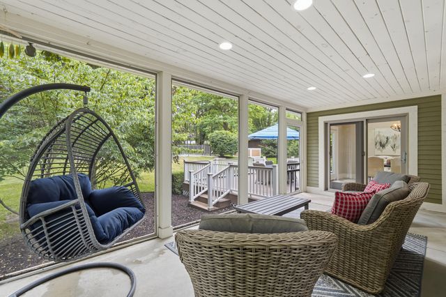 6240 Hiawatha Road, Whitmore Lake, MI 48189