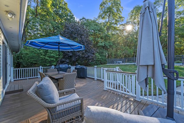 6240 Hiawatha Road, Whitmore Lake, MI 48189
