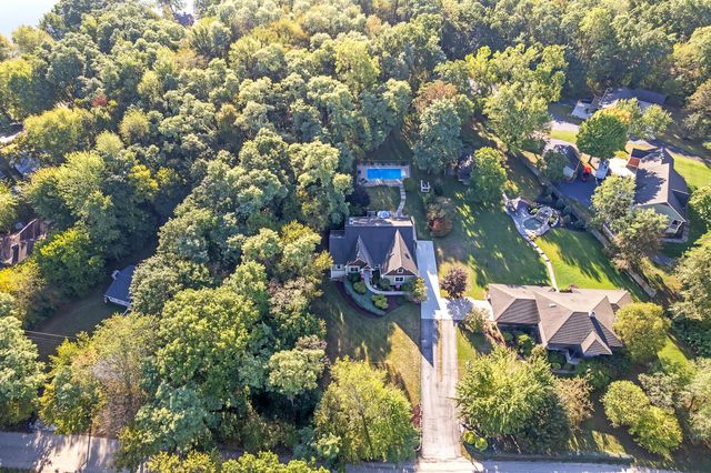 6240 Hiawatha Road, Whitmore Lake, MI 48189