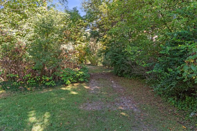 6240 Hiawatha Road, Whitmore Lake, MI 48189