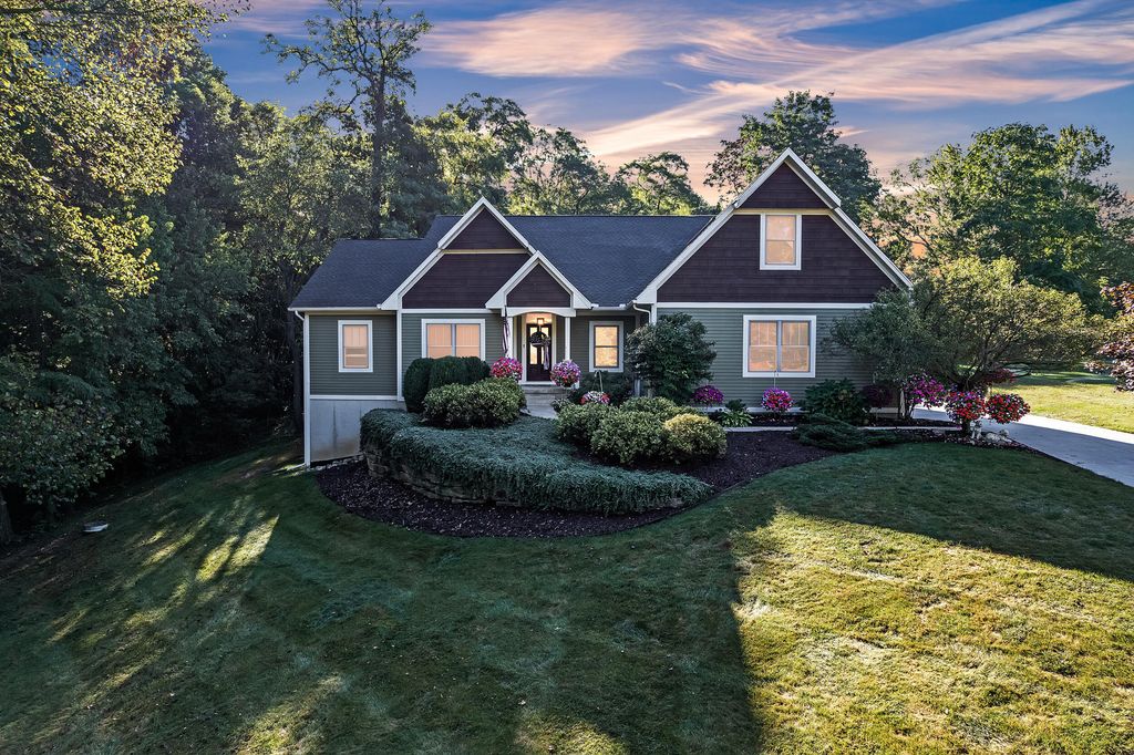 6240 Hiawatha Road, Whitmore Lake, MI 48189