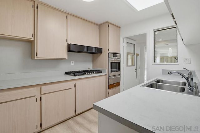 720 Safford Ave, Spring Valley, CA 91977
