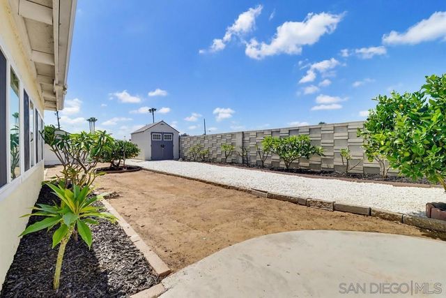 720 Safford Ave, Spring Valley, CA 91977
