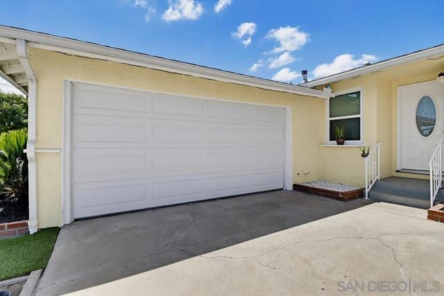 720 Safford Ave, Spring Valley, CA 91977