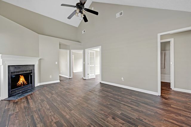 2712 River Bend Dr, Nashville, TN 37214