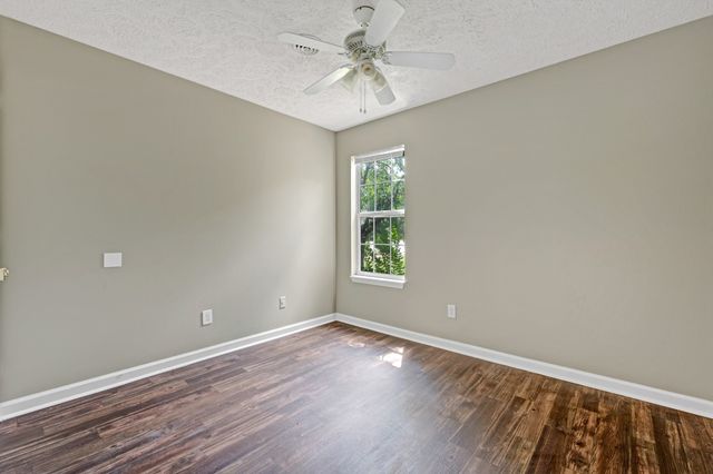 2712 River Bend Dr, Nashville, TN 37214
