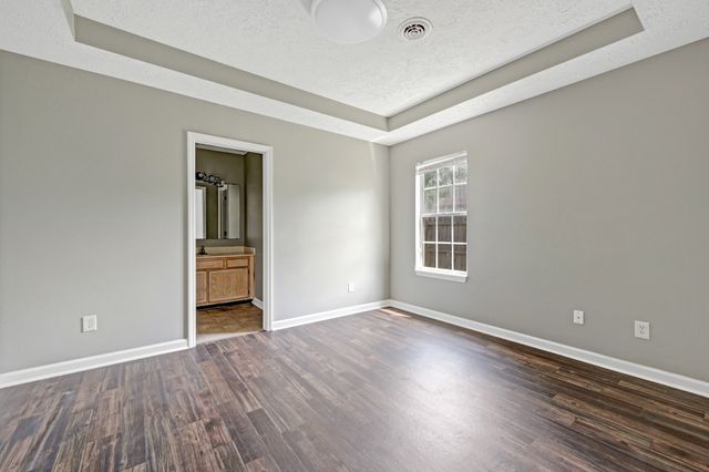 2712 River Bend Dr, Nashville, TN 37214