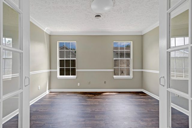 2712 River Bend Dr, Nashville, TN 37214