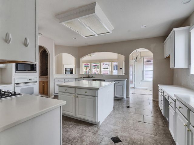 3902 Breaux Bridge Lane, Sugar Land, TX 77479