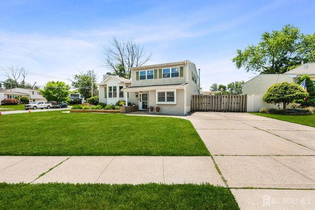 55 Woodview Drive, Old Bridge, NJ 08857