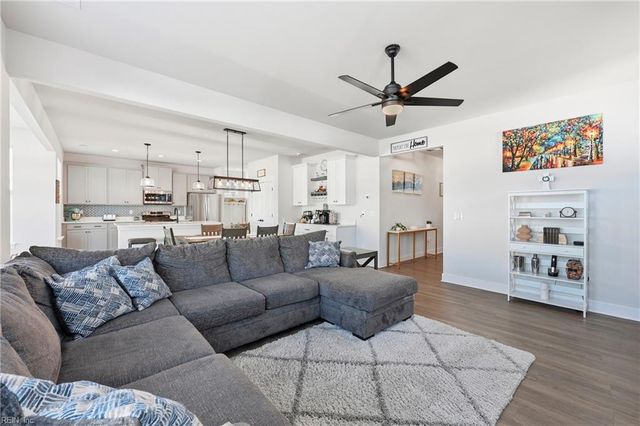 246 McCormick DR, Suffolk, VA 23434