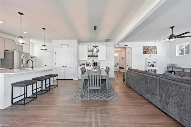 246 McCormick DR, Suffolk, VA 23434