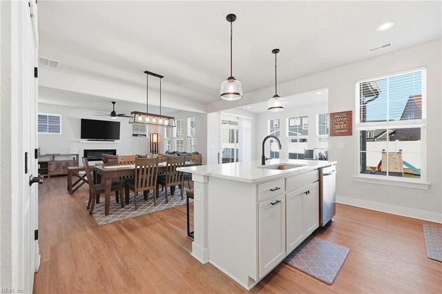 246 McCormick DR, Suffolk, VA 23434