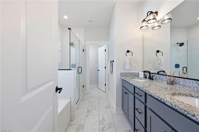 246 McCormick DR, Suffolk, VA 23434